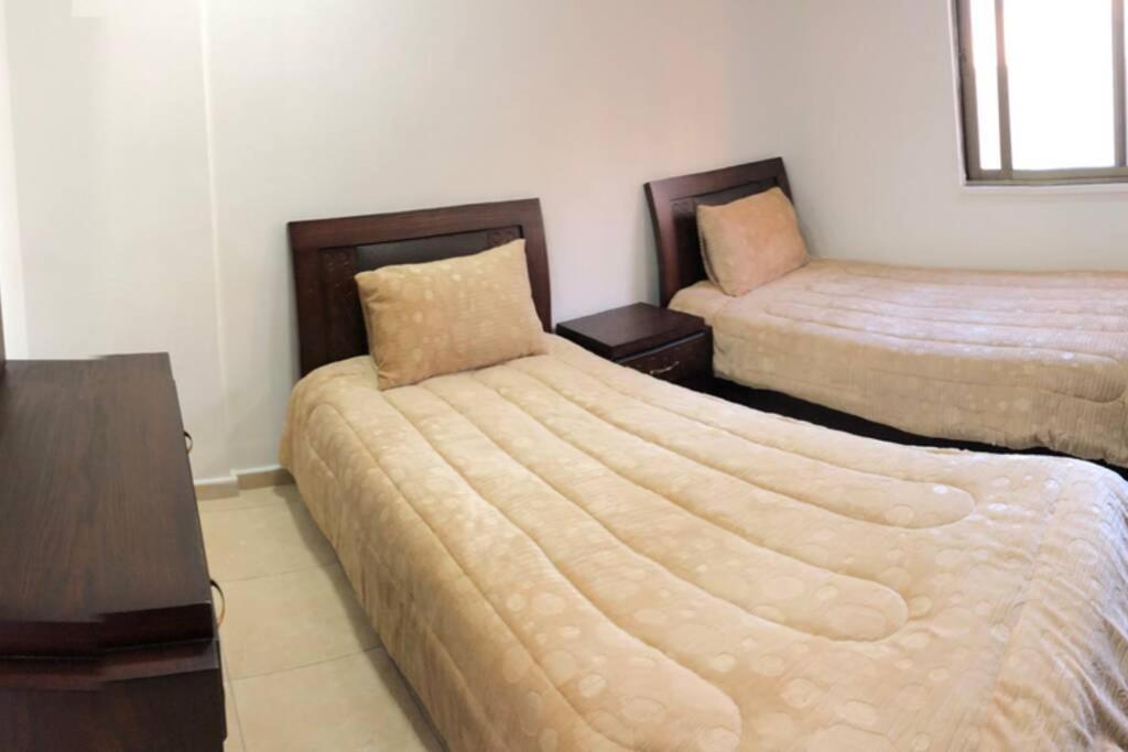 Apt 4 Rent/A Quiet Neighborhood Close To Services Αμμάν Εξωτερικό φωτογραφία
